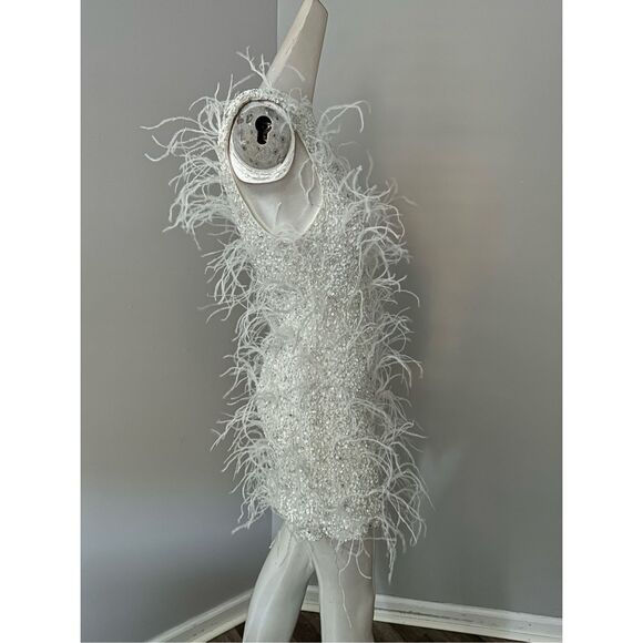 Retrofete One Shoulder Sina Ostrich Feather Bodycon Mini Dress White Small $895 - Picture 12 of 15